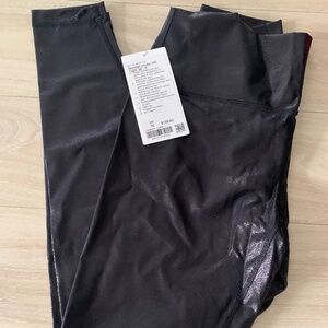 LULULEMON WUNDER UNDER - NWT